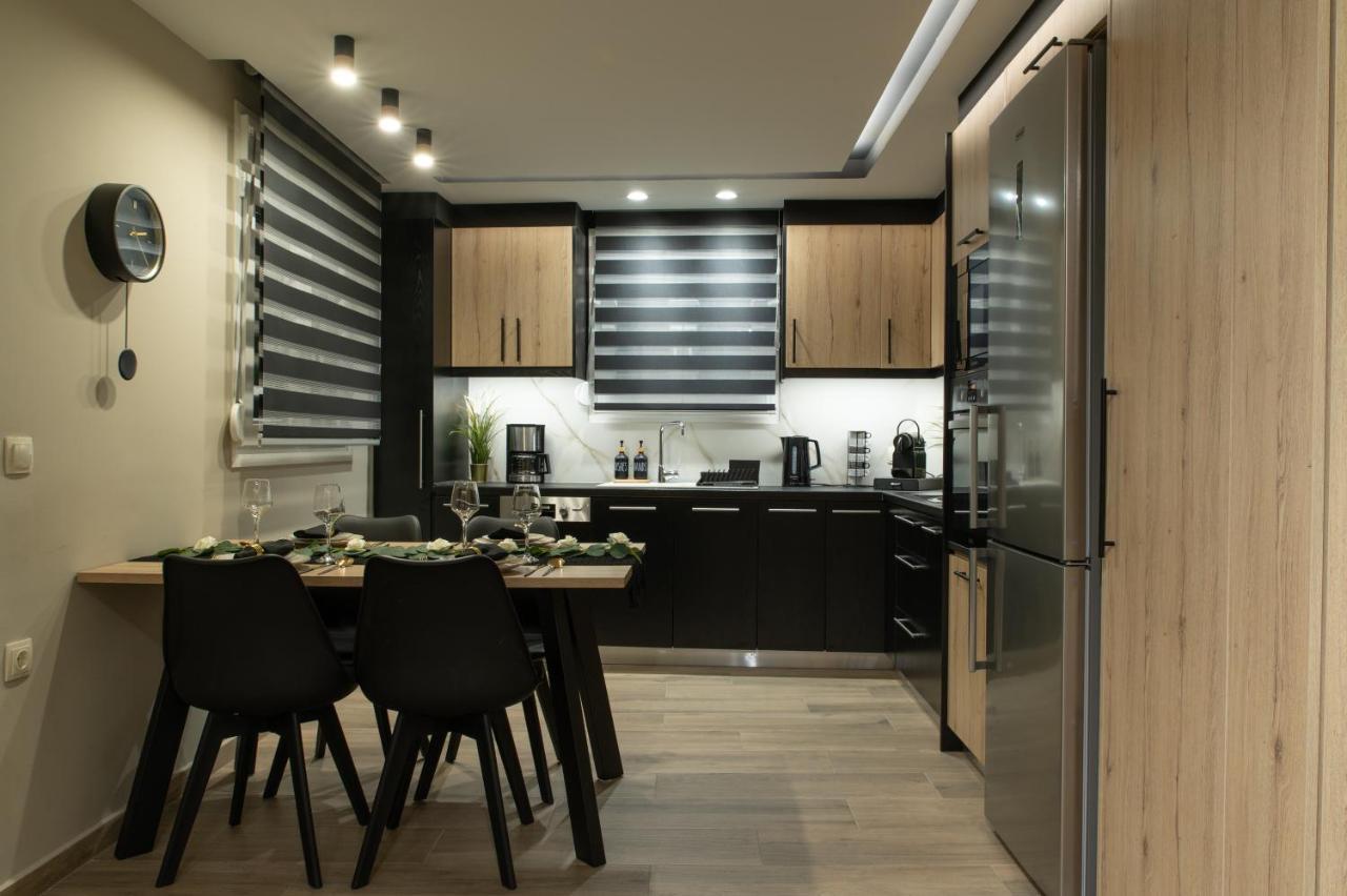 Stylishly Decorated House - Free Private Parking! Apartment Heraklion  Bagian luar foto